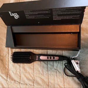 L’ange Le Vite hairbrush straightener